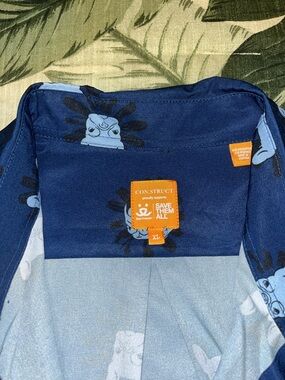 CON.STRUCT Women's Navy Dog Face Print Button-Down Shirt - XL